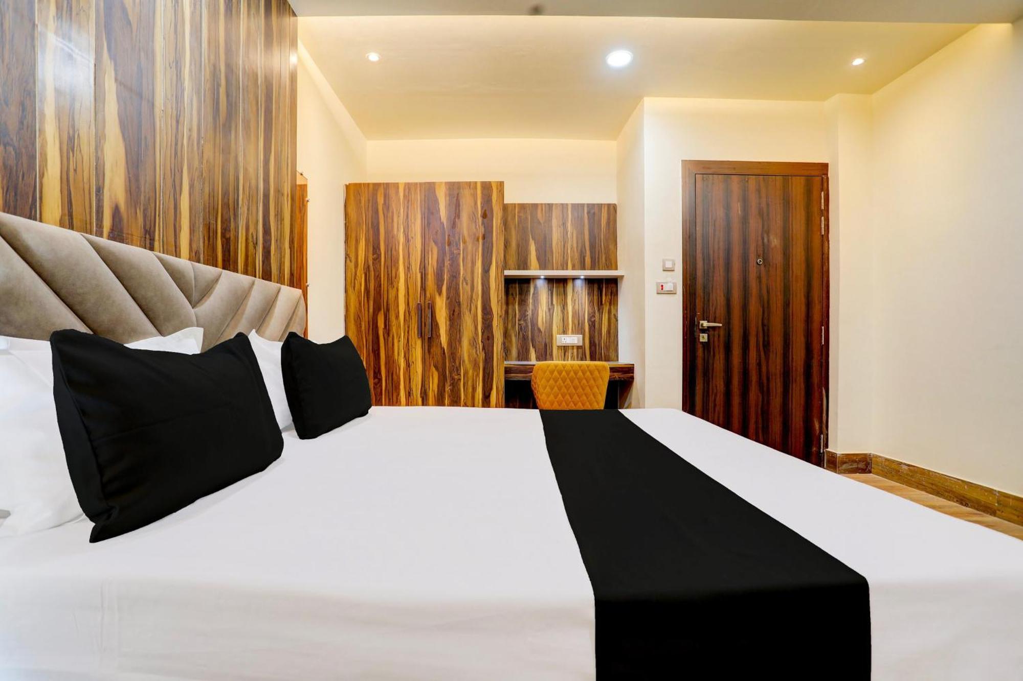 Hotel O Krishna Greens Kanpur Exterior foto